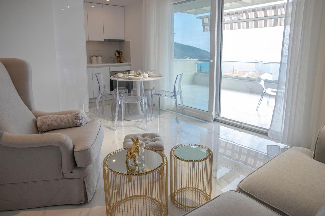 Dk Luxury Suite Néa Péramos Zewnętrze zdjęcie