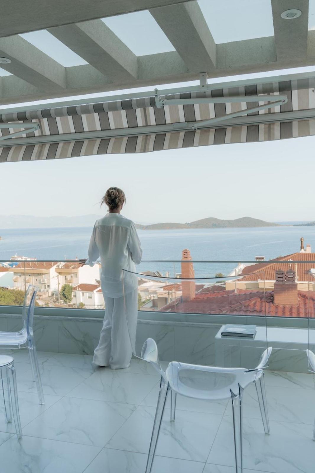 Dk Luxury Suite Néa Péramos Zewnętrze zdjęcie